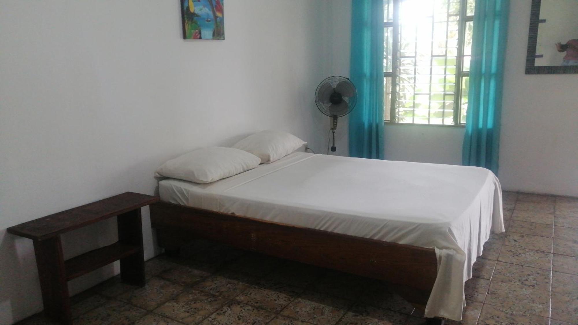 Rooms Palmeras Cahuita Exterior foto